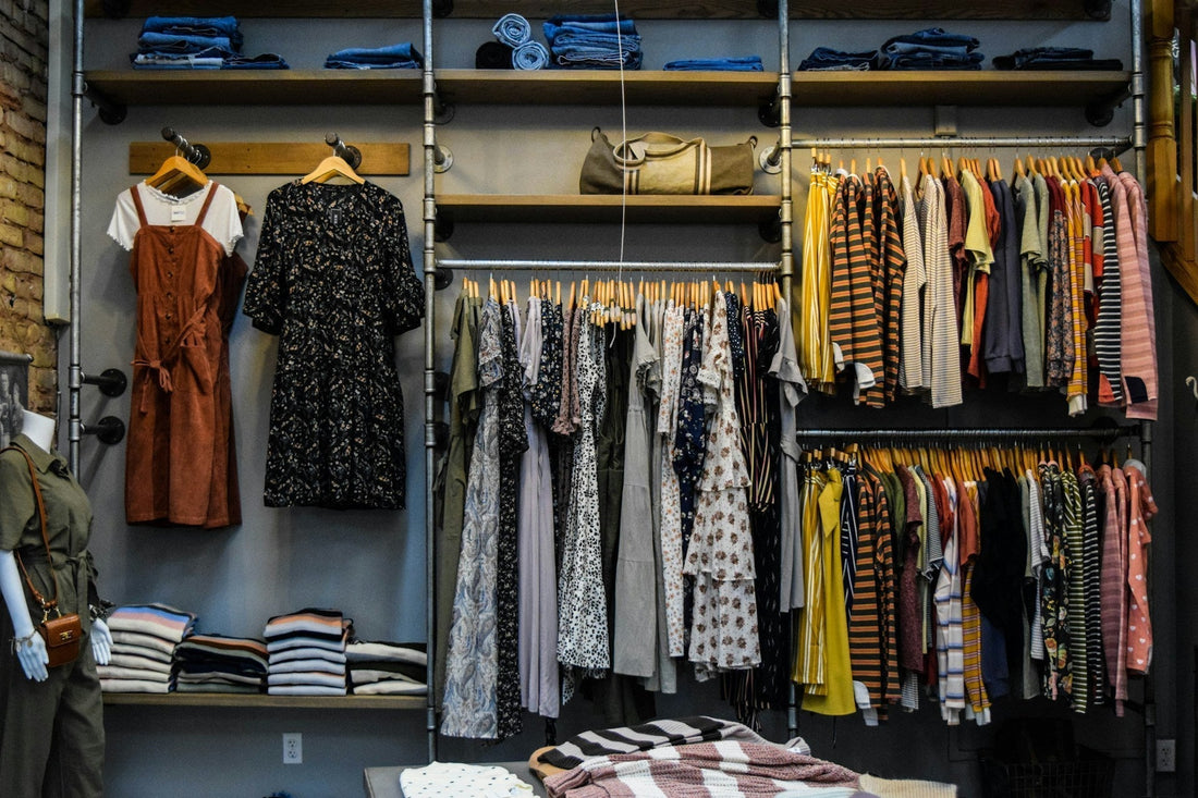 How to Choose the Right Apparel Supplier in the USA: A Retailer’s Guide
